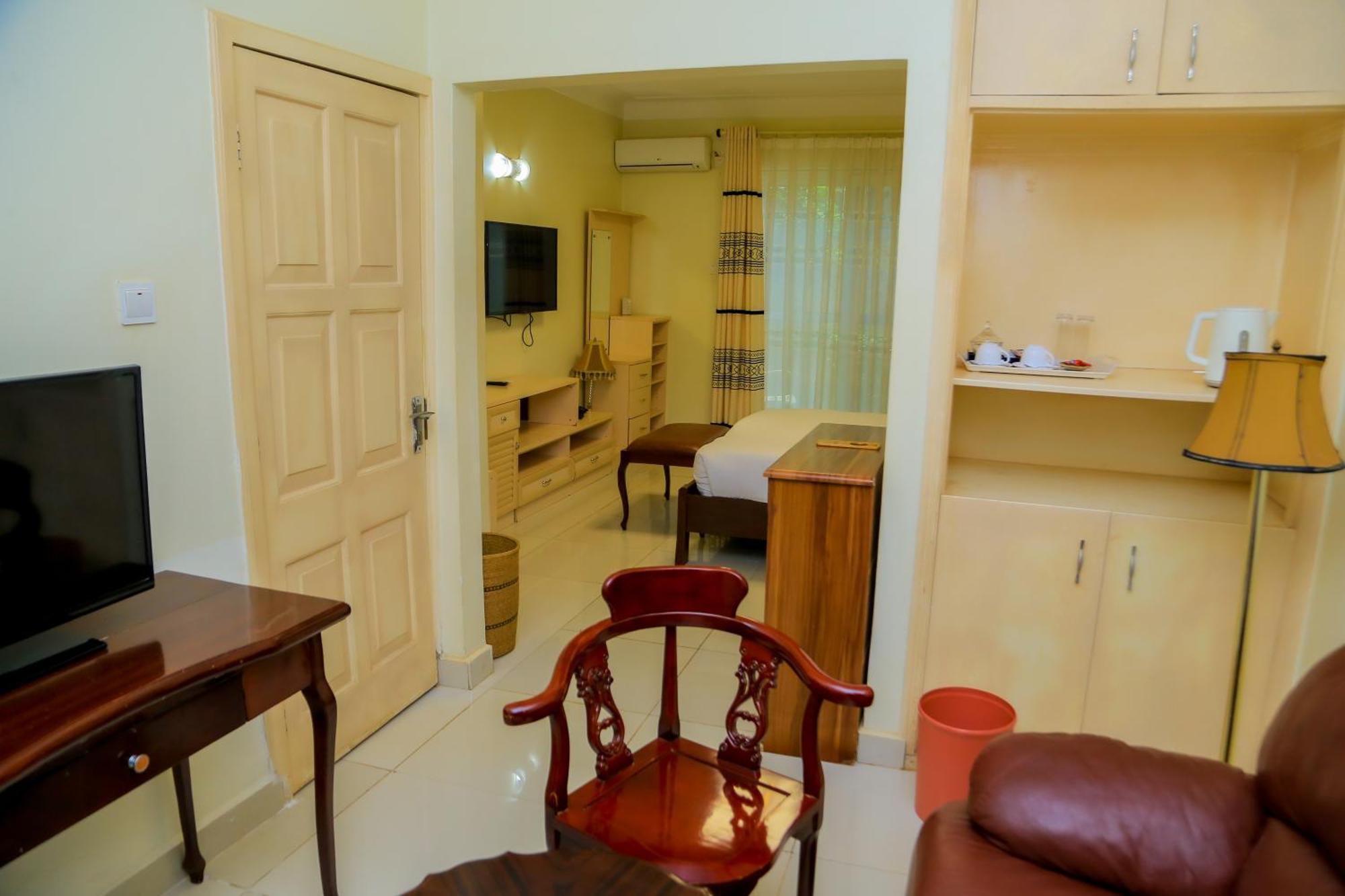 Shangri-La Hotel Muyenga Bugolobi Kültér fotó